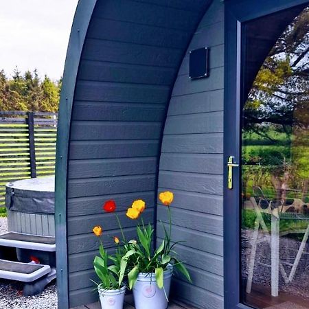 Odli Glamping - Deri Apartment Уелшпул Екстериор снимка