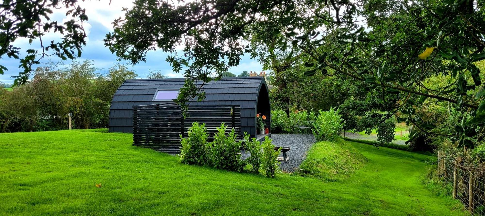 Odli Glamping - Deri Apartment Уелшпул Екстериор снимка