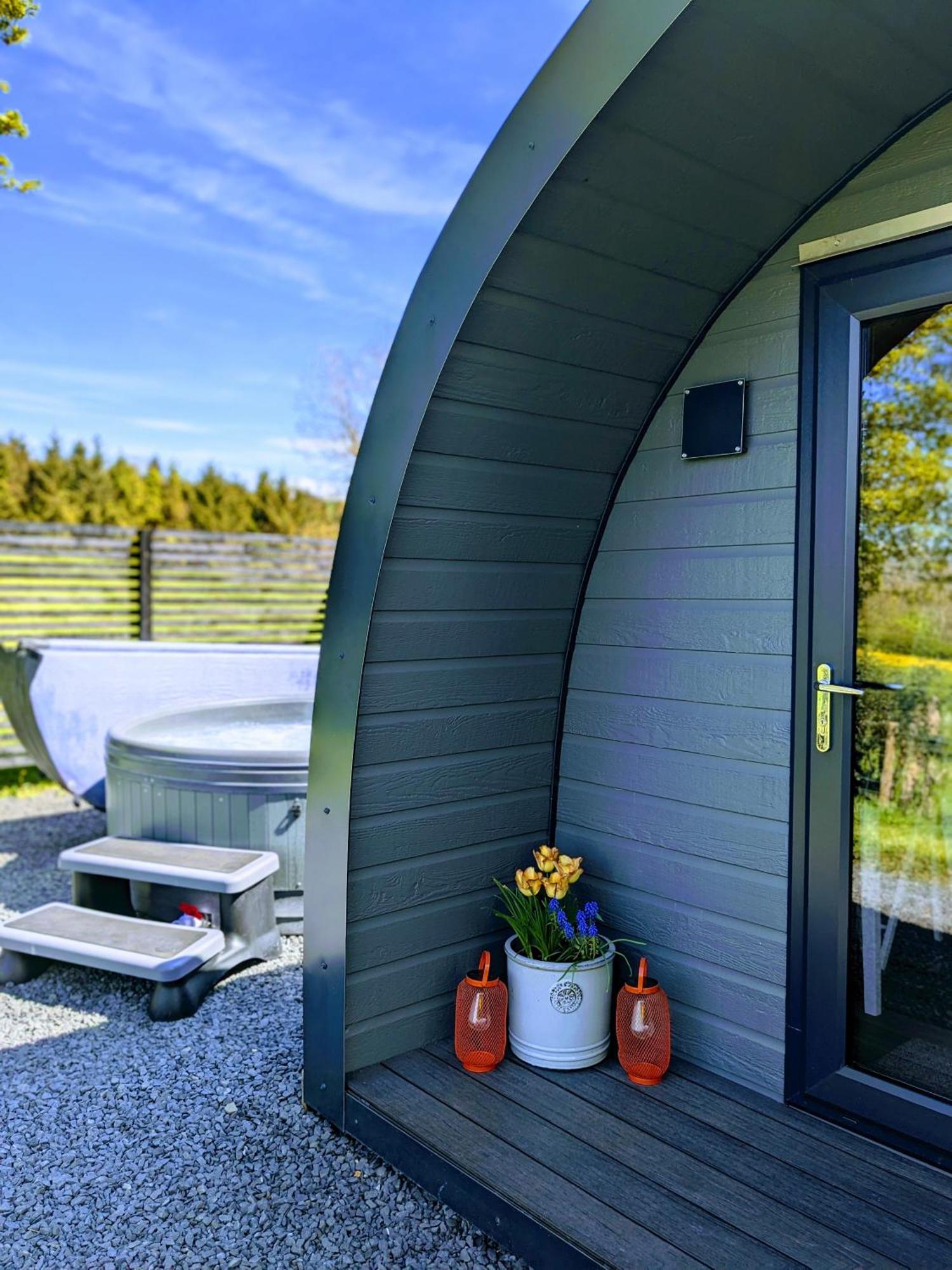Odli Glamping - Deri Apartment Уелшпул Екстериор снимка